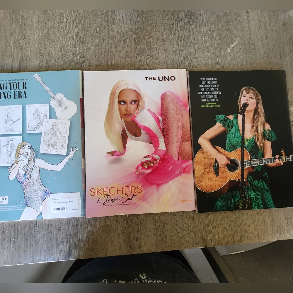 Taylor Swift Collectible Magazines - Picture 3 of 6